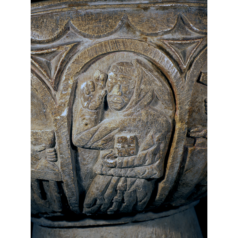 notice the hood, the tonsured head and the knotted rope-belt [cf. Font notes]