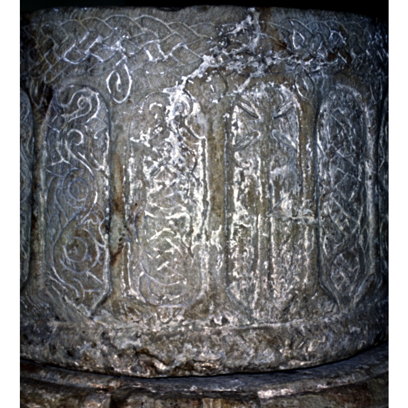thin pillars with no capitals discernible; simple bases -- 16 arches?