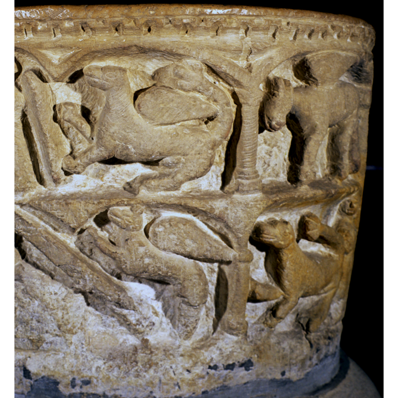 the animal in the upper left arch is definitely a winged lion [Mark's symbol], and the one in the upper right arch could, at a stretch, a winged bovine (Luke's symbol, bu what, then. are the two animals in the lower register? the one in the lower left appears to be a winged quadruped, whereas the one in the lower right is a lion but not wingerd, and has human behind it, to the right [only the face is discernible in this image]