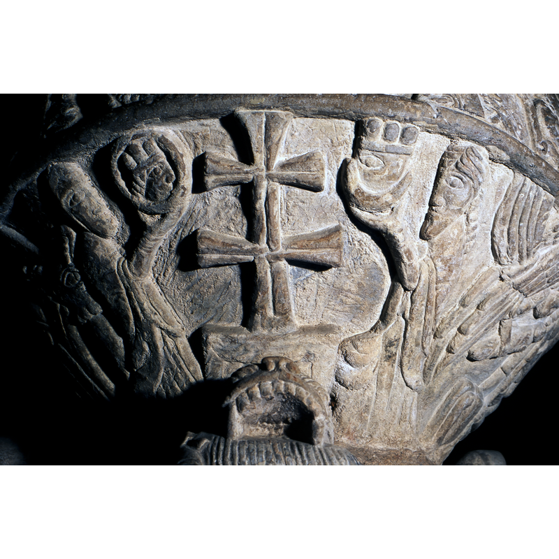 Etimasia. A figure on either side of the altar; the one on the right, holds a moon with a head symbol; the one one the left holds up the sun with a head symbol; on the altar a Patriarchal cross (☨) potent