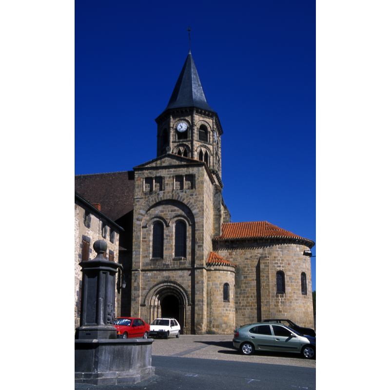 with the facade and portal of the south transept in the centre