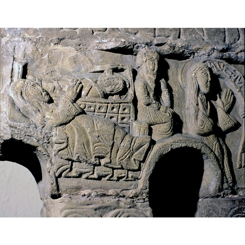 capital showing the Nativity scene [the right-hand image belongs to the Annunciation scene]