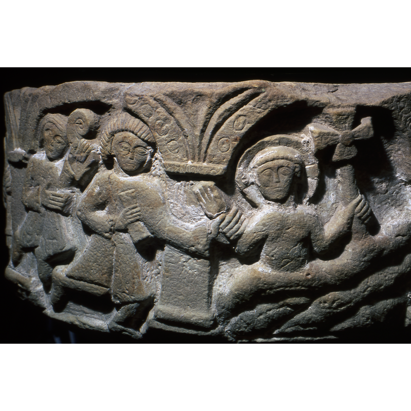 The last scene shows in the left arch, an angel in frontal pose, carrying in the right hand a codex, and in the left hand holds an acantus branch or candle with flame? To the right of the angel is another figure, in a kneeling position, the left hand holds up a scroll, the right hand to the middle or holding the elbow of the left arm? The next figure, semi-kneeling holds the right hand on a scroll to his chest, and the left hand holds Christ's right hand. The figure of Christ, is in the water to his waist, forefront, haloed, cross in halo. His left hand holds a staff with a cross.
