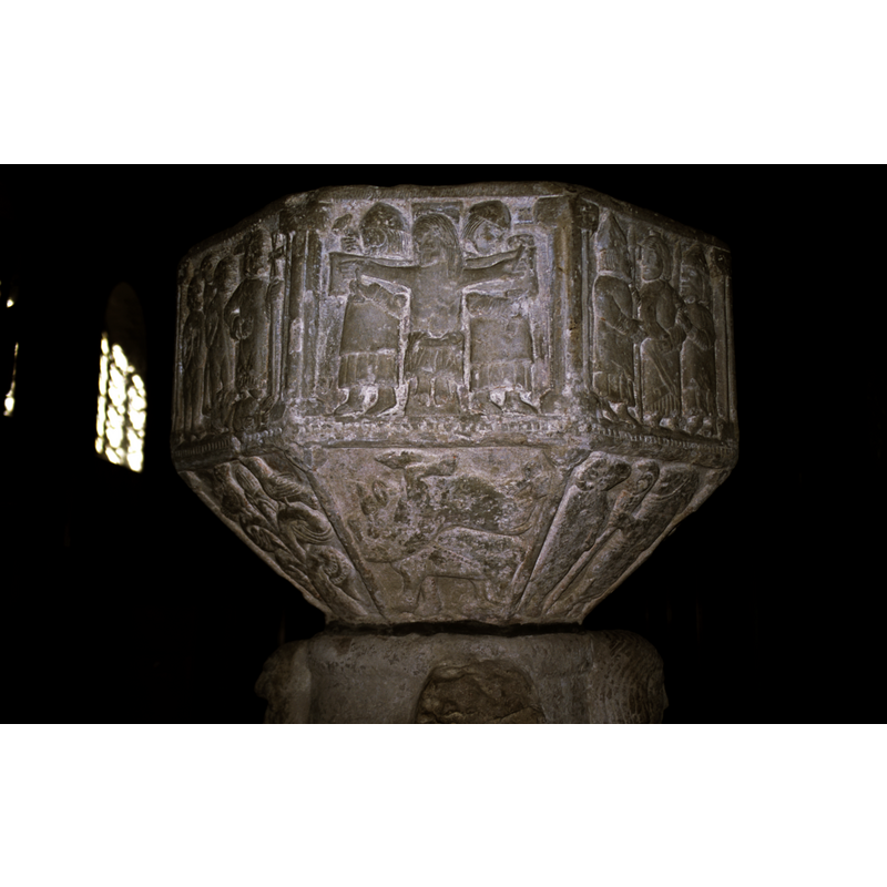 showing the correspondance between the scenes and motifs on the basin sides and underbowl