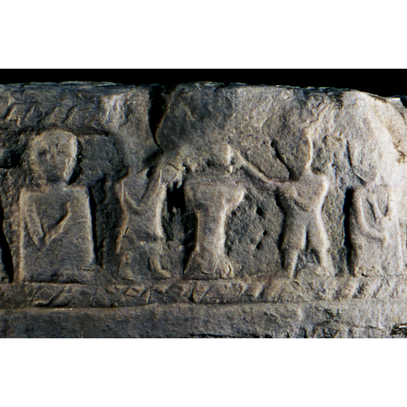 the scene may or may not include the two figures at the extremes [entered here as B05 and B07], the one on the left holding a candle (?)