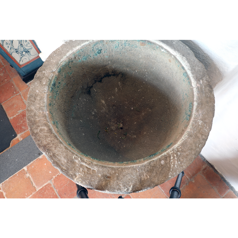 showing the basin interior and the centre drain hole